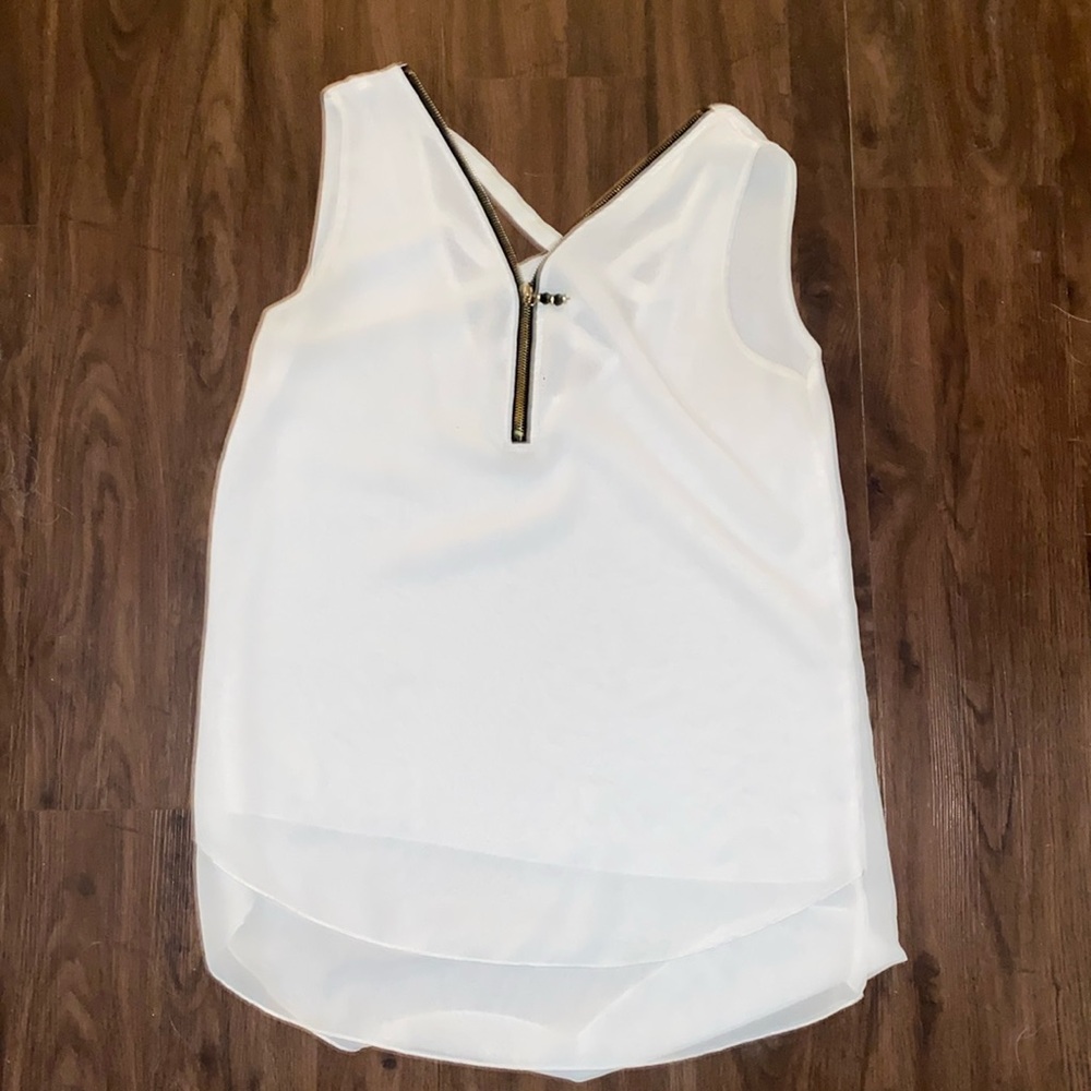 very cute fancy blouse with cute bead zipper